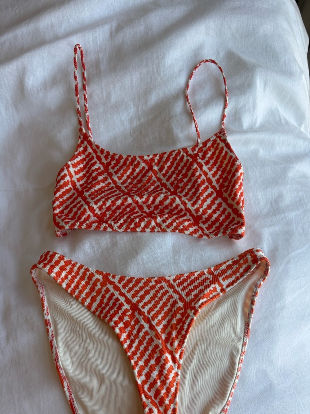 Triangl orange and white patterned bikini set